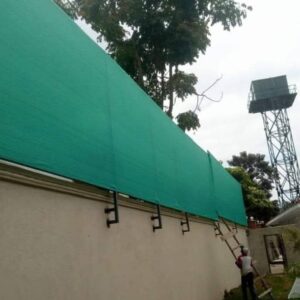 Outdoor privacy shade screen